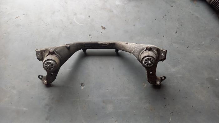 Gebruikte Motorbalk Volkswagen Touareg (7LA/7L6) 3.2 V6 24V Prijs € 83,00 Margeregeling aangeboden door TSI-Parts / Allmotorparts B.V.
