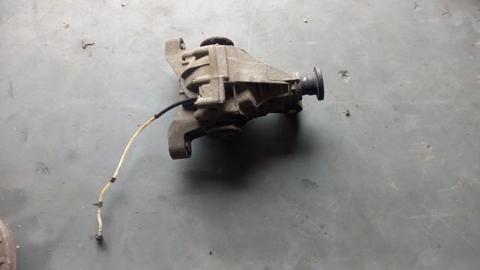 Gebruikte Cardanklok achter Volkswagen Touareg (7LA/7L6) 3.2 V6 24V Prijs € 248,00 Margeregeling aangeboden door TSI-Parts / Allmotorparts B.V.