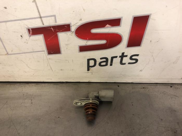 Gebruikte Nokkenas Sensor Volkswagen Golf V (1K1) 1.6 FSI 16V Prijs € 8,00 Margeregeling aangeboden door TSI-Parts / Allmotorparts B.V.