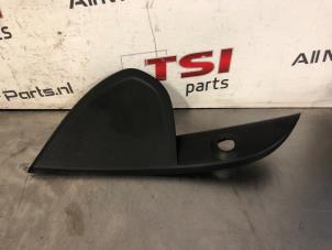 Gebruikte Portierbekleding 2Deurs links Volkswagen Up! (121) 1.0 12V 60 Prijs € 15,00 Inclusief btw aangeboden door TSI-Parts / Allmotorparts B.V.