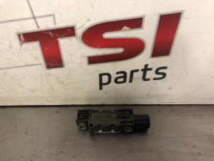 Gebruikte Airbag Sensor Audi TT (8J3) 2.0 TFSI 16V Prijs € 15,00 Inclusief btw aangeboden door TSI-Parts / Allmotorparts B.V.
