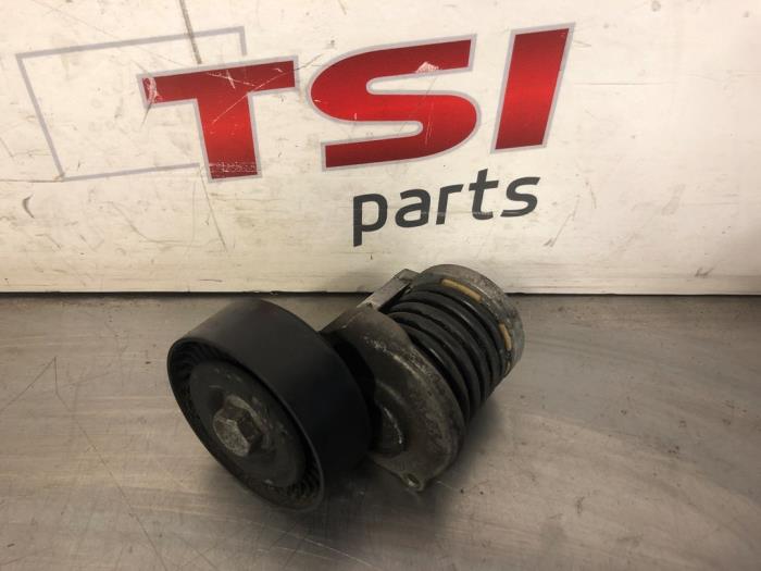 Gebruikte Spanrol Multiriem Volkswagen Touran (1T1/T2) 1.9 TDI 105 Euro 3 Prijs € 17,00 Margeregeling aangeboden door TSI-Parts / Allmotorparts B.V.