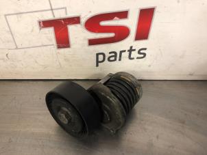 Gebruikte Spanrol Multiriem Volkswagen Touran (1T1/T2) 1.9 TDI 105 Euro 3 Prijs € 20,00 Inclusief btw aangeboden door TSI-Parts / Allmotorparts B.V.