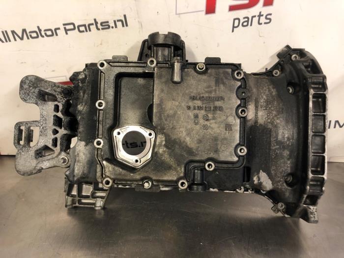 Gebruikte Carterpan Mercedes GLC (X253) 2.0 300 16V 4-Matic Prijs € 331,00 Margeregeling aangeboden door TSI-Parts / Allmotorparts B.V.