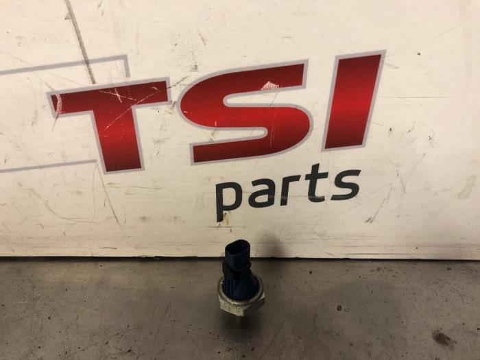 Gebruikte Oliedruk Schakelaar Audi A5 (F53/F5P) 2.0 45 TFSI Mild Hybrid 16V Quattro Prijs € 12,00 Margeregeling aangeboden door TSI-Parts / Allmotorparts B.V.