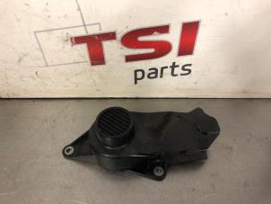 Gebruikte Distributiedeksel Audi A5 (F53/F5P) 2.0 45 TFSI Mild Hybrid 16V Quattro Prijs € 9,99 Inclusief btw aangeboden door TSI-Parts / Allmotorparts B.V.