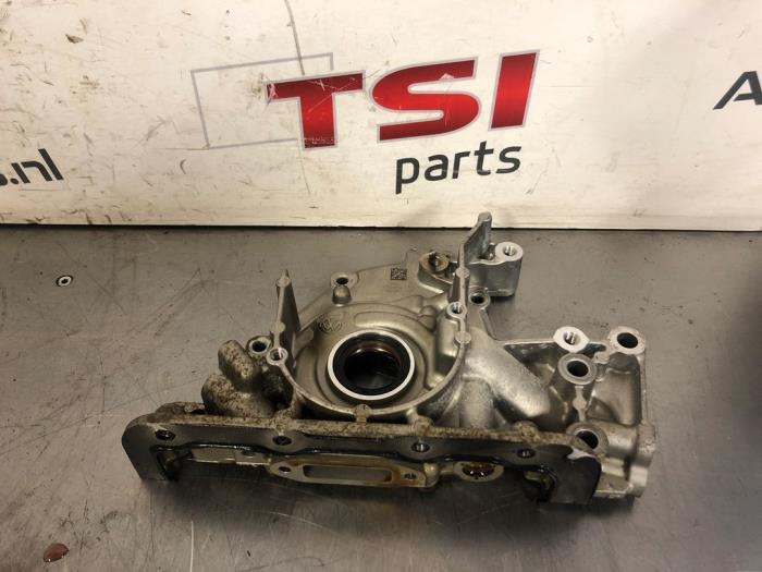 Gebruikte Oliepomp Volkswagen Golf VII (AUA) 1.5 TSI Evo BMT 16V Prijs € 12,00 Margeregeling aangeboden door TSI-Parts / Allmotorparts B.V.