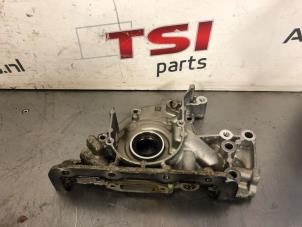 Gebruikte Oliepomp Volkswagen Golf VII (AUA) 1.5 TSI Evo BMT 16V Prijs € 15,00 Inclusief btw aangeboden door TSI-Parts / Allmotorparts B.V.