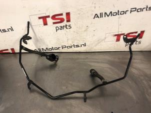 Gebruikte Waterpijp Volkswagen Golf VII (AUA) 2.0 GTI 16V Performance Package Prijs € 15,00 Inclusief btw aangeboden door TSI-Parts / Allmotorparts B.V.