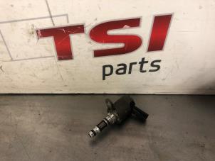 Gebruikte Schakelaar Oliedruk Volkswagen Golf VII (AUA) 2.0 GTI 16V Performance Package Prijs € 20,00 Inclusief btw aangeboden door TSI-Parts / Allmotorparts B.V.