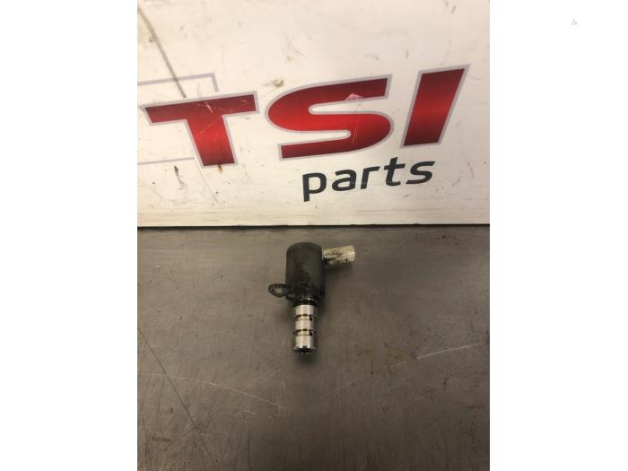 Gebruikte Oliedruk Schakelaar Volkswagen Golf VIII (CD1) 2.0 GTI Clubsport 16V Prijs € 17,00 Margeregeling aangeboden door TSI-Parts / Allmotorparts B.V.