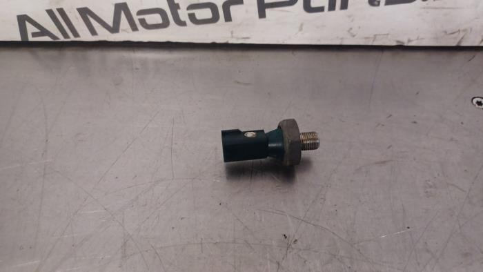 Gebruikte Oliedruk sensor Volkswagen Golf VII (AUA) 1.4 TSI 16V Prijs € 12,00 Margeregeling aangeboden door TSI-Parts / Allmotorparts B.V.