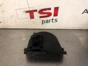 Gebruikte Distributiedeksel Volkswagen Polo V (6R) 1.2 TSI Prijs € 15,00 Inclusief btw aangeboden door TSI-Parts / Allmotorparts B.V.