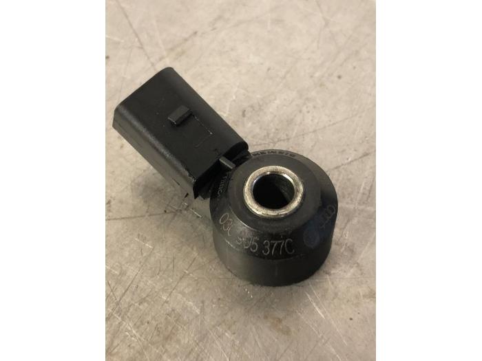 Klopsensor van een Volkswagen Polo V (6R) 1.2 TSI 2010