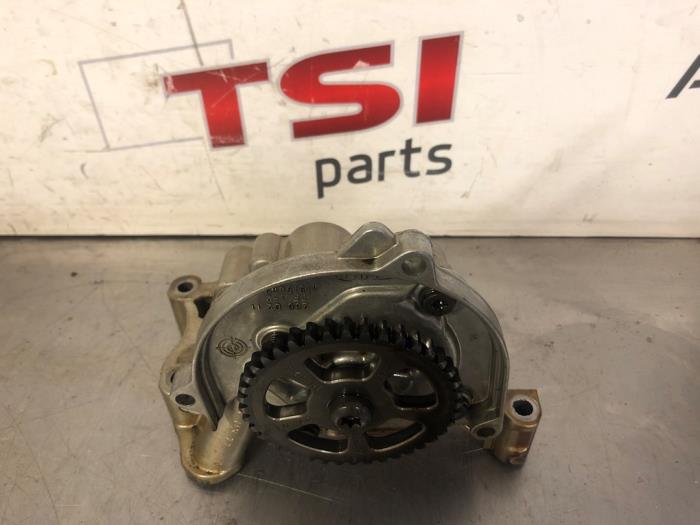 Gebruikte Oliepomp Volkswagen Polo V (6R) 1.2 TSI Prijs € 62,00 Margeregeling aangeboden door TSI-Parts / Allmotorparts B.V.