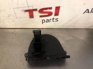 Gebruikte Distributiedeksel Volkswagen Polo V (6R) 1.2 TSI Prijs € 15,00 Inclusief btw aangeboden door TSI-Parts / Allmotorparts B.V.