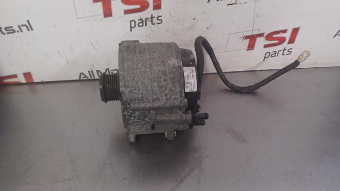 Gebruikte Dynamo Volkswagen Touareg (7LA/7L6) 3.2 V6 24V Prijs op aanvraag aangeboden door TSI-Parts / Allmotorparts B.V.