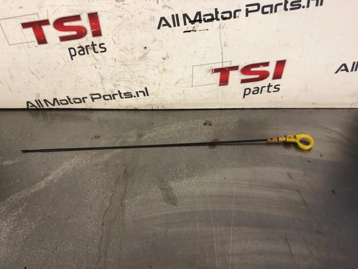 Gebruikte Peilstok Olie Audi A3 Limousine (8VS/8VM) 1.4 TFSI ACT 16V Prijs € 17,00 Margeregeling aangeboden door TSI-Parts / Allmotorparts B.V.