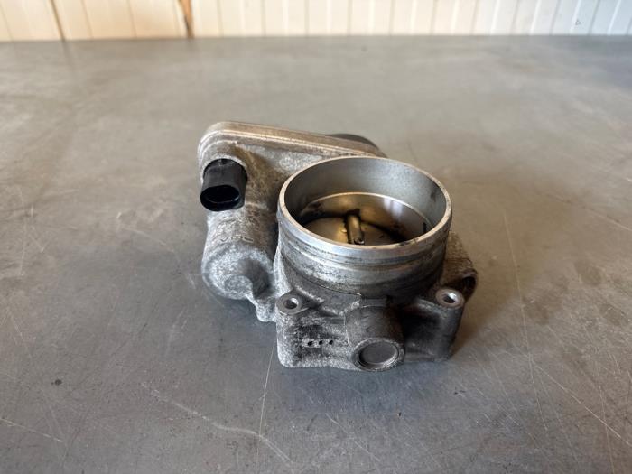 Gebruikte Gasklephuis Volkswagen Touareg (7LA/7L6) 3.2 V6 24V Prijs € 58,00 Margeregeling aangeboden door TSI-Parts / Allmotorparts B.V.