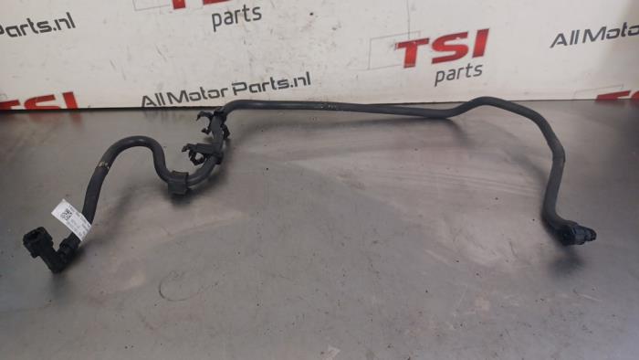 Gebruikte Brandstofleiding Volkswagen Golf VIII (CD1) 1.5 TSI 16V Prijs € 21,00 Margeregeling aangeboden door TSI-Parts / Allmotorparts B.V.