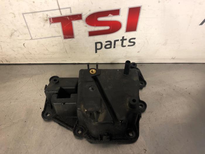Gebruikte Carterventilatie Volkswagen Golf VII (AUA) 1.4 TSI 16V Prijs € 12,00 Margeregeling aangeboden door TSI-Parts / Allmotorparts B.V.