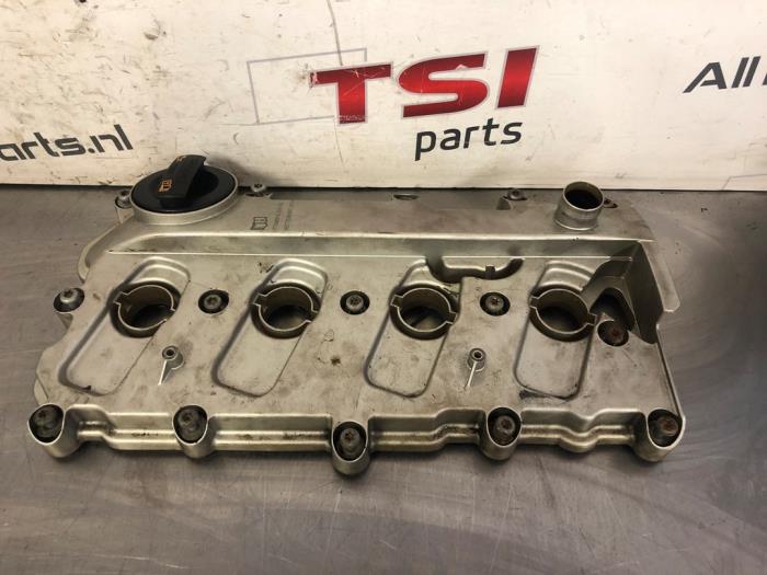 Gebruikte Kleppendeksel Audi Q7 (4LB) 4.2 FSI V8 32V Prijs € 39,50 Margeregeling aangeboden door TSI-Parts / Allmotorparts B.V.