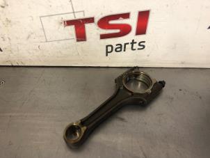 Gebruikte Drijfstang Audi A4 (B8) 1.8 TFSI 16V Prijs € 70,00 Inclusief btw aangeboden door TSI-Parts / Allmotorparts B.V.