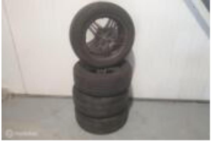 Velgen set + banden van een Volkswagen Passat (3C2) 1.4 TSI 16V EcoFuel 2010