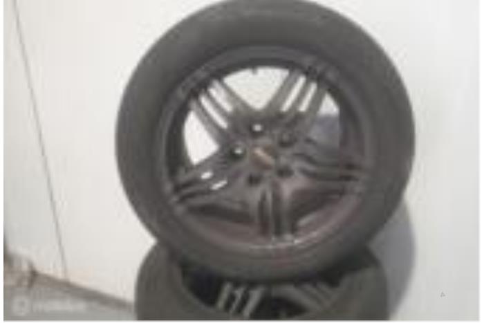 Velgen set + banden van een Volkswagen Passat (3C2) 1.4 TSI 16V EcoFuel 2010