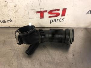 Gebruikte Aanzuigslang Lucht Volkswagen Golf VI (5K1) 2.0 TSI R 16V 4Motion Prijs € 30,00 Inclusief btw aangeboden door TSI-Parts / Allmotorparts B.V.