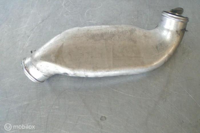 Gebruikte Intercooler Buis Volkswagen Golf IV (1J1) 1.8 20V Turbo Prijs € 25,00 Margeregeling aangeboden door TSI-Parts / Allmotorparts B.V.