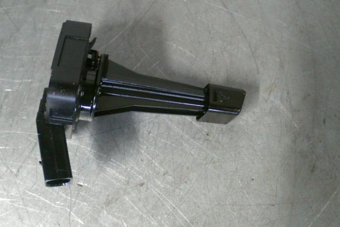 Gebruikte Oliepeil sensor Seat Exeo (3R2) 1.8 TSI 16V Prijs € 21,00 Margeregeling aangeboden door TSI-Parts / Allmotorparts B.V.