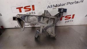 Gebruikte Dynamosteun boven Volkswagen Passat (3C2) 3.6 FSI R36 24V 4Motion Prijs € 125,01 Inclusief btw aangeboden door TSI-Parts / Allmotorparts B.V.