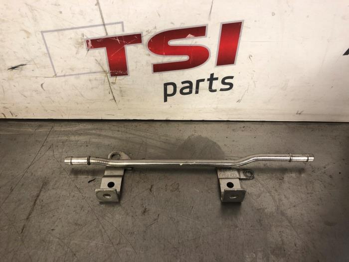 Gebruikte Leiding (diversen) Volkswagen Passat Variant (3C5) 3.6 FSI R36 3.6 24V 4Motion Prijs € 17,00 Margeregeling aangeboden door TSI-Parts / Allmotorparts B.V.