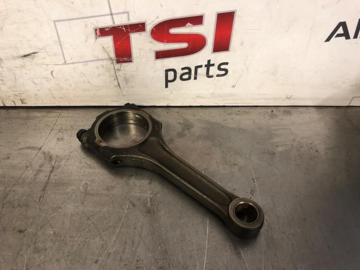 Gebruikte Drijfstang Volkswagen Golf V (1K1) 3.2 R32 V6 24V 4Motion Prijs € 41,00 Margeregeling aangeboden door TSI-Parts / Allmotorparts B.V.