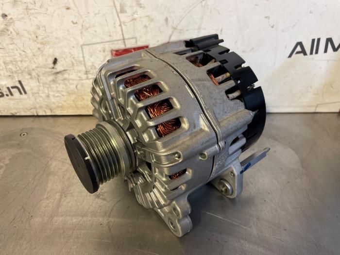Gebruikte Dynamo Volkswagen Passat (3C2) 3.6 FSI R36 24V 4Motion Prijs € 165,00 Margeregeling aangeboden door TSI-Parts / Allmotorparts B.V.