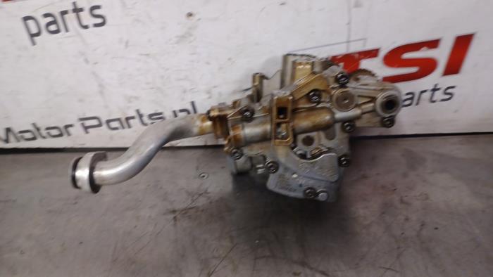 Gebruikte Oliepomp Audi RS 5 (8T3) RS5 4.2 V8 32V Prijs € 83,00 Margeregeling aangeboden door TSI-Parts / Allmotorparts B.V.