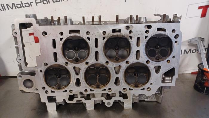 Gebruikte Cilinderkop Volkswagen Passat (3C2) 3.6 FSI R36 24V 4Motion Prijs € 1.240,00 Margeregeling aangeboden door TSI-Parts / Allmotorparts B.V.