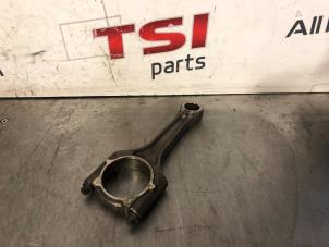 Gebruikte Drijfstang Volkswagen Golf VI (5K1) 2.0 GTI 16V Prijs € 47,50 Inclusief btw aangeboden door TSI-Parts / Allmotorparts B.V.