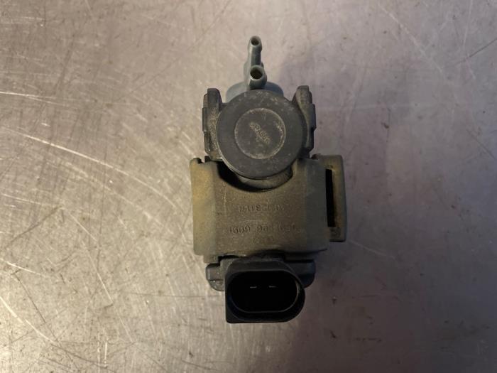 Overdrukklep Turbo van een Audi A4 Allroad Quattro (B8) 2.0 TDI 16V 2016