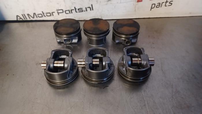 Gebruikte Zuiger BMW 5 serie (E34) 525i 24V Prijs € 248,00 Margeregeling aangeboden door TSI-Parts / Allmotorparts B.V.