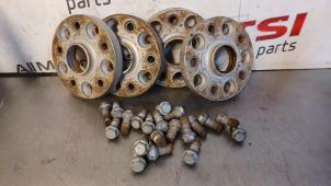 Gebruikte Spoorverbreder Volkswagen Golf VI (5K1) 2.0 GTI 16V Edition 35 Prijs € 99,99 Inclusief btw aangeboden door TSI-Parts / Allmotorparts B.V.