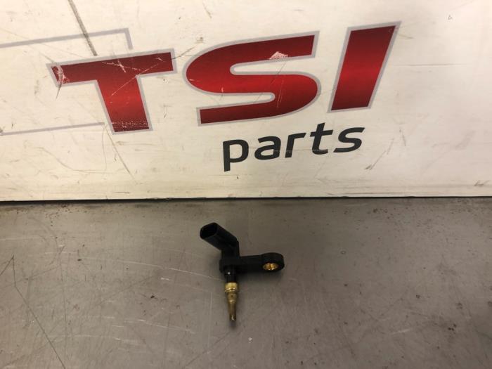 Gebruikte Temperatuursensor Motor Volkswagen Golf VIII (CD1) 1.5 TSI 16V Prijs € 12,00 Margeregeling aangeboden door TSI-Parts / Allmotorparts B.V.