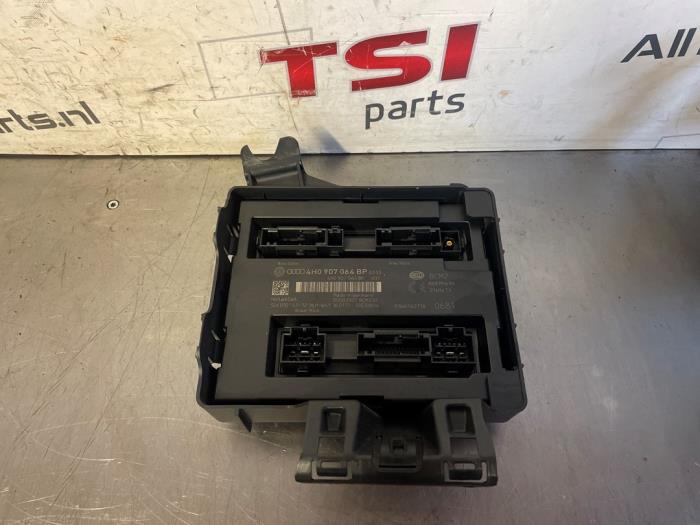 Gebruikte Bodycontrol Module Audi A6 Avant (C7) 3.0 TDI V6 24V Quattro Prijs € 74,00 Margeregeling aangeboden door TSI-Parts / Allmotorparts B.V.