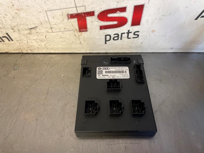 Gebruikte Bodycontrol Module Audi A6 Avant (C7) 3.0 TDI V6 24V Quattro Prijs € 58,00 Margeregeling aangeboden door TSI-Parts / Allmotorparts B.V.