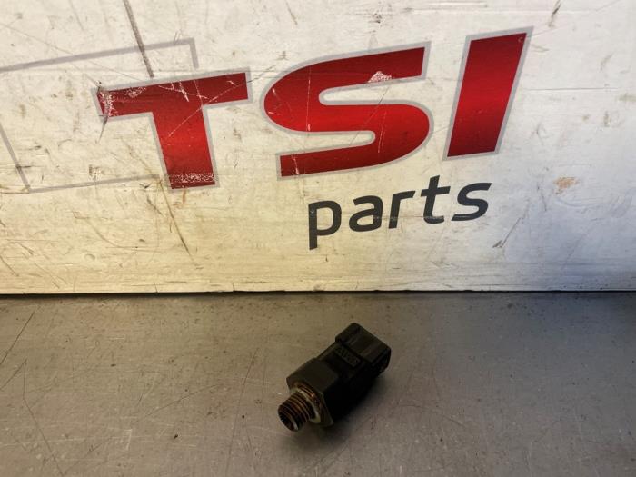 Gebruikte Oliedruk sensor BMW 1 serie (E81) 116i 2.0 16V Prijs € 17,00 Margeregeling aangeboden door TSI-Parts / Allmotorparts B.V.