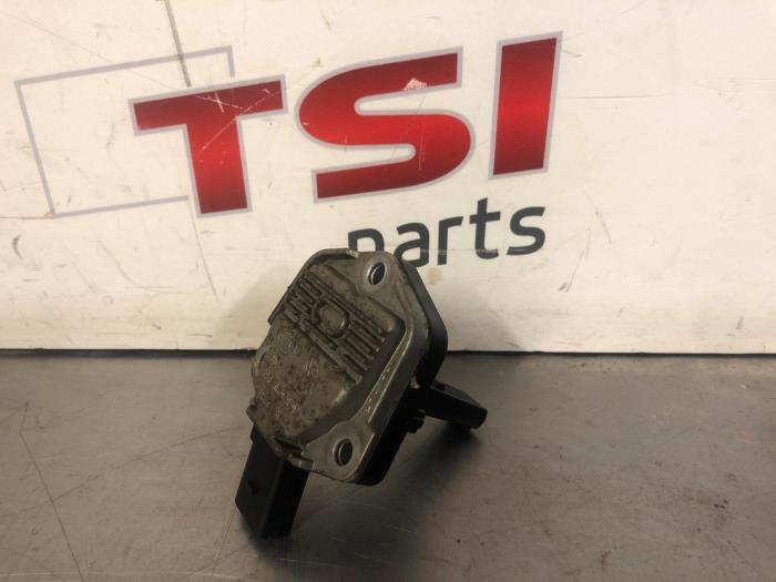 Gebruikte Oliepeil sensor Volkswagen Scirocco (137/13AD) 1.4 TSI 160 16V Prijs € 17,00 Margeregeling aangeboden door TSI-Parts / Allmotorparts B.V.