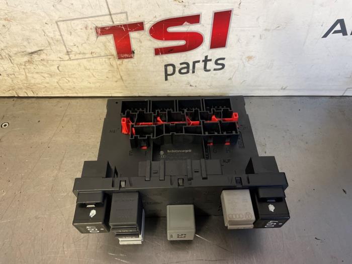 Gebruikte Computer Body Control Volkswagen Touran (1T1/T2) 1.4 16V TSI 140 Prijs € 25,00 Margeregeling aangeboden door TSI-Parts / Allmotorparts B.V.