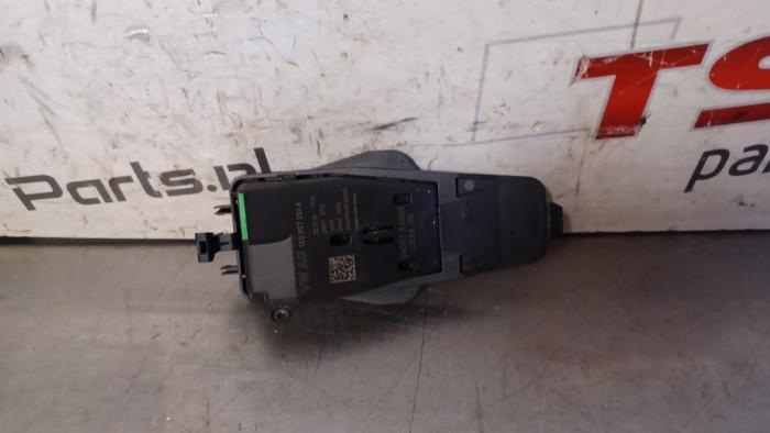 Gebruikte Sensor Remassistent Volkswagen Up! (121) 1.0 12V 60 Prijs € 17,00 Margeregeling aangeboden door TSI-Parts / Allmotorparts B.V.