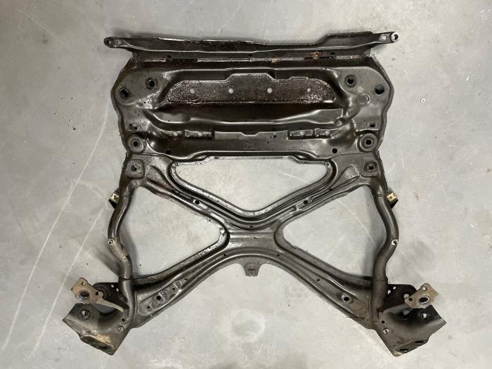 Gebruikte Subframe Audi A4 Avant (B9) 2.0 TFSI 16V Prijs € 124,00 Margeregeling aangeboden door TSI-Parts / Allmotorparts B.V.